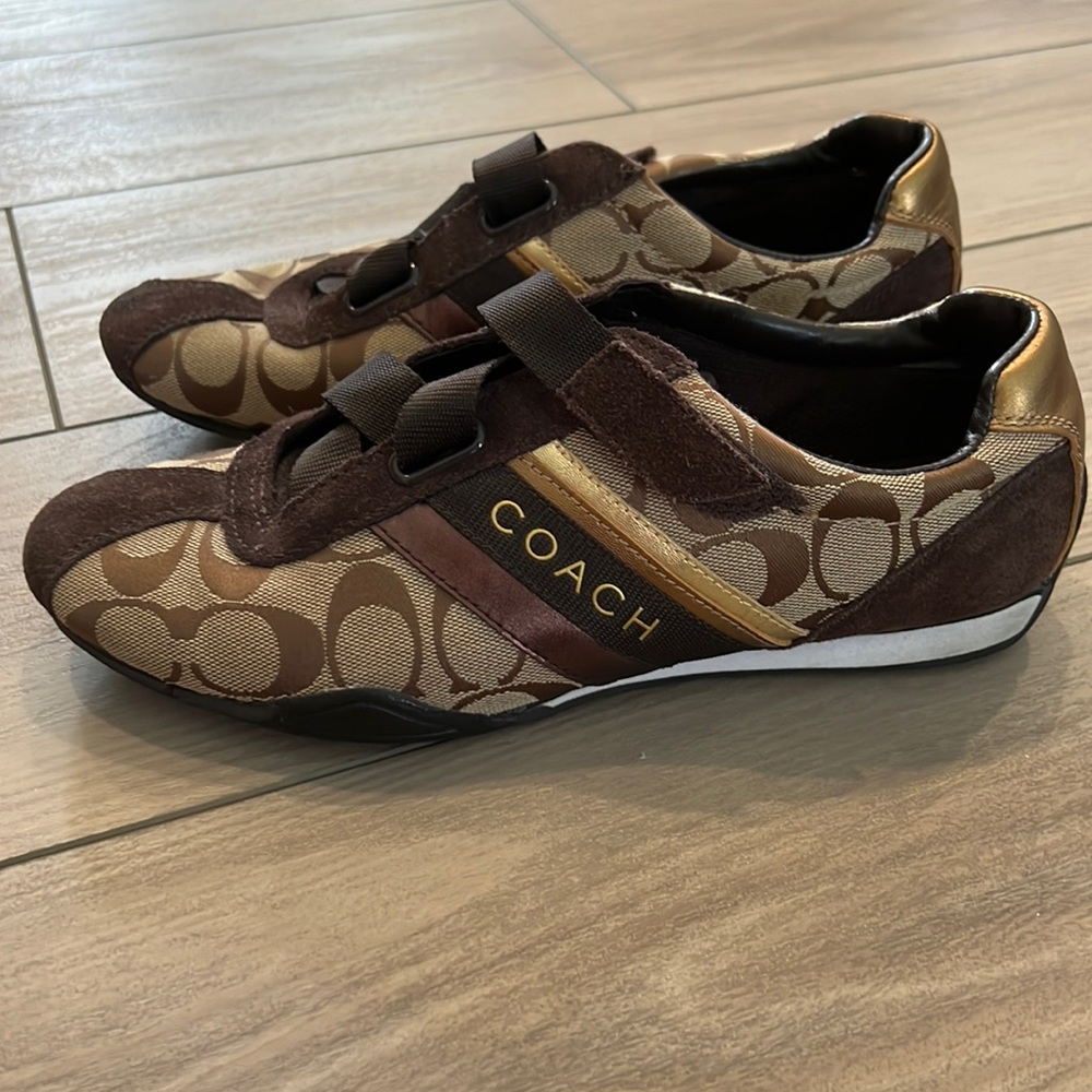 Excellent condition Coach sneakers, Womens size 9.5